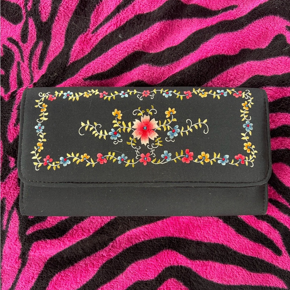 Black Floral Embroidered Clutch Wallet